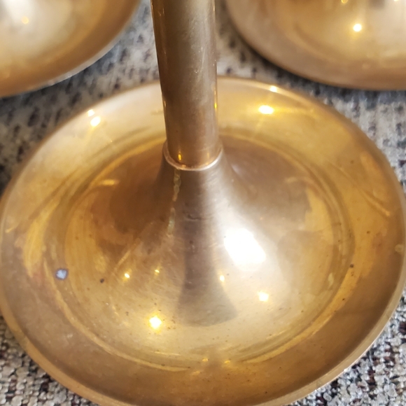 Vintage Set of 5 Gold Toned Candle Holders Made in India - Picture 3 of 12